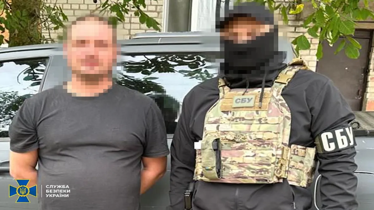 СБУ затримала чергового колаборанта: під час окупації Херсона він працював охоронцем у російських катівнях