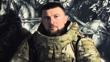 «Якісні перевзуваки»: Ярмак жорстко пройшовся по Поляковій, Лободі та Монатіку – що роздратувало репера